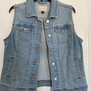 NEVER WORN Jean Jacket Vest